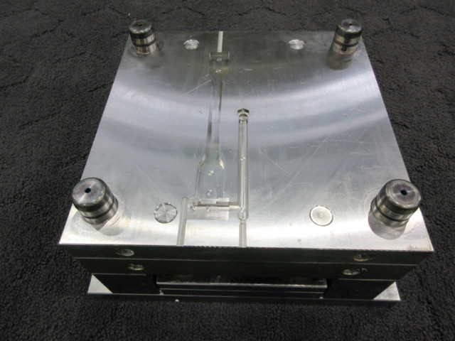 JIS K7139 ダンベル形引張試験片 TYPE_A1　金型
